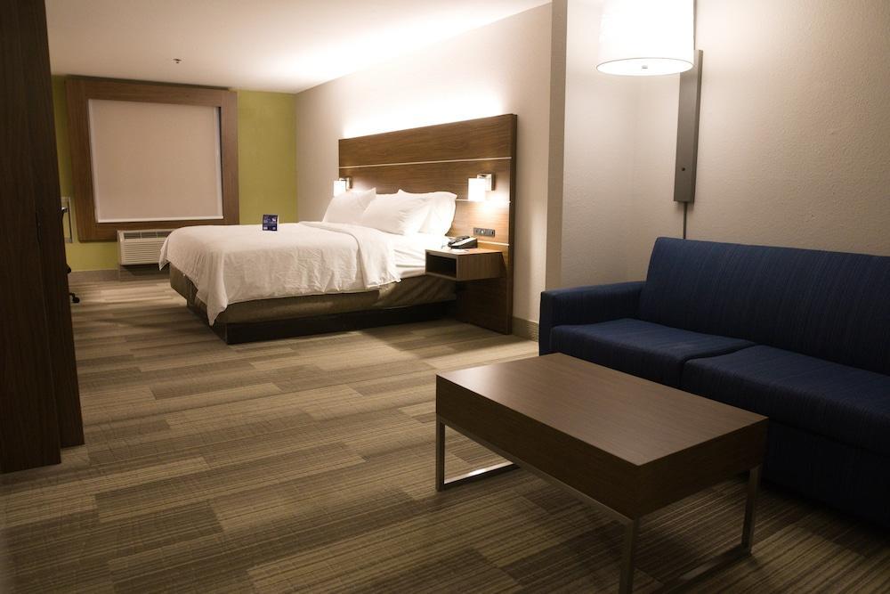 Holiday Inn Express By Ihg Douglas Ngoại thất bức ảnh